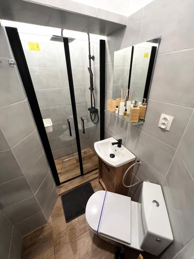 Paris Apartments คาโตวีตเซ ภายนอก รูปภาพ